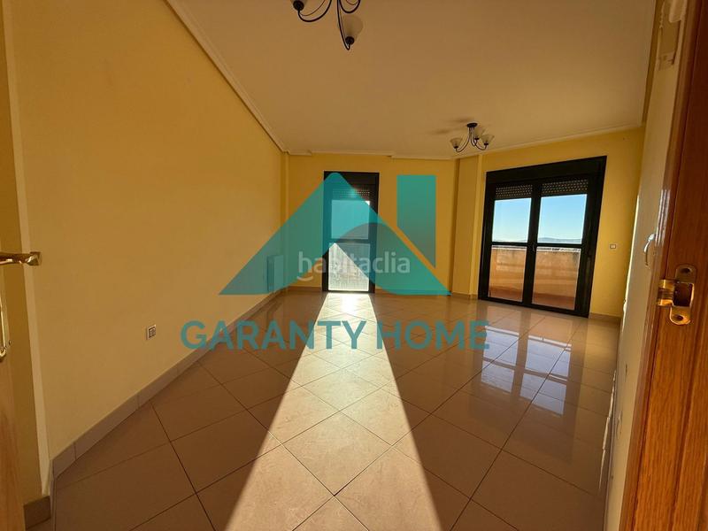 Foto 91b5604a-9d91-4d73-89a3-123fe7c788a6. Location appartement avec chauffage parking dans nuevo Cáceres Cáceres