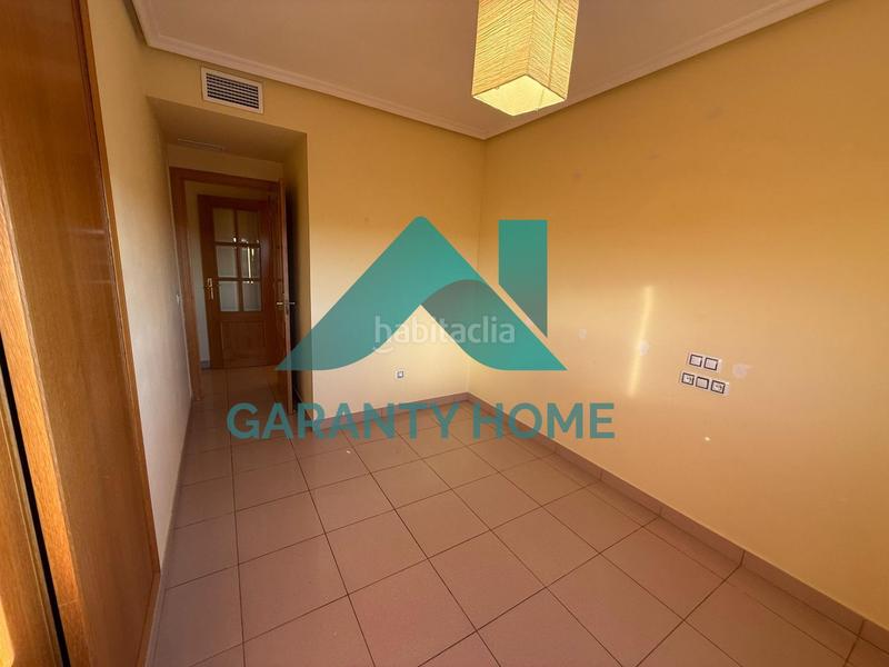 Foto ba79c7d8-9e22-45cc-9f27-6c1eb7df47b5. Location appartement avec chauffage parking dans nuevo Cáceres Cáceres