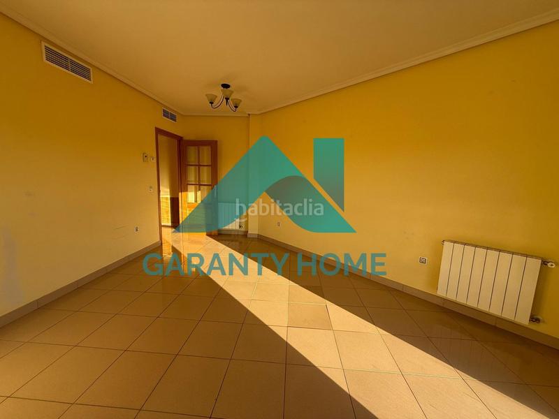 Foto ff671337-78ec-4917-8df7-4697d811178a. Location appartement avec chauffage parking dans nuevo Cáceres Cáceres