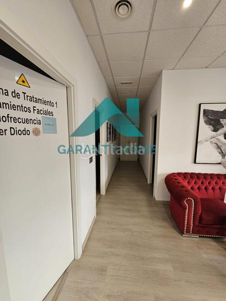 Foto 22c6121b-971e-451d-8a75-1803c824d964. Alquiler local comercial se alquila local comercial reformado en zona eroski listo para entrar en Cáceres