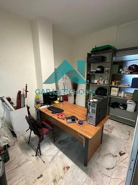 Foto b950a868-754c-4d7e-91d9-685baadf441f. Miete büro in Casco Antiguo Cáceres