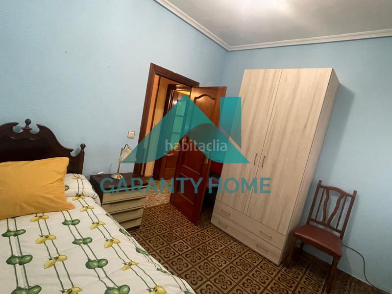 Foto 9a295473-cfda-4dbf-be0d-00b0de73827a. Alquiler piso  cerca de la cruz de los caídos ideal estudiantestrabajadores en Cáceres