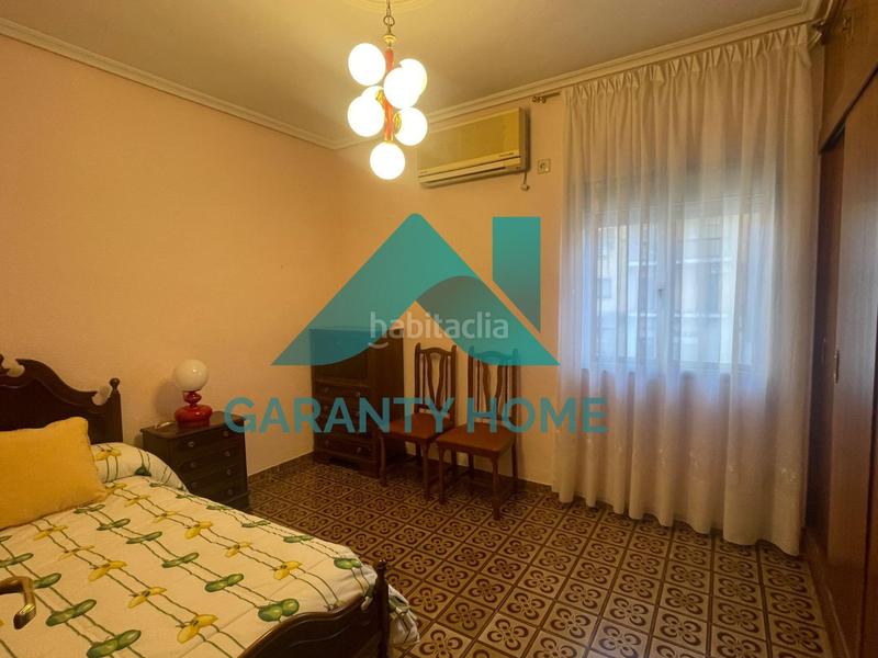 Foto cf64c5e6-1ca8-489c-94e0-9664781ad33c. Lloguer pis a Centro Cáceres