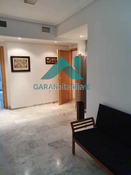 Foto 12d05e62-86a3-4ac9-aedd-a3db2ccf1b1a. Rent office space with heating in Centro Cáceres