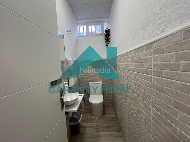 Foto 46154137-20f5-434e-b685-c664c6b190bf. Alquiler local comercial se alquila local comercial nuevo totalmente equipado para coworking en Cáceres