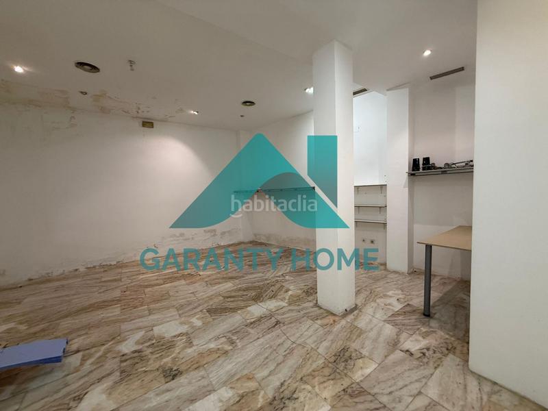 Foto 0be9b264-1722-4ecd-801a-0fc3de0b733f. Alquiler local comercial se alquila local comercial en antonio hurtado! en Cáceres