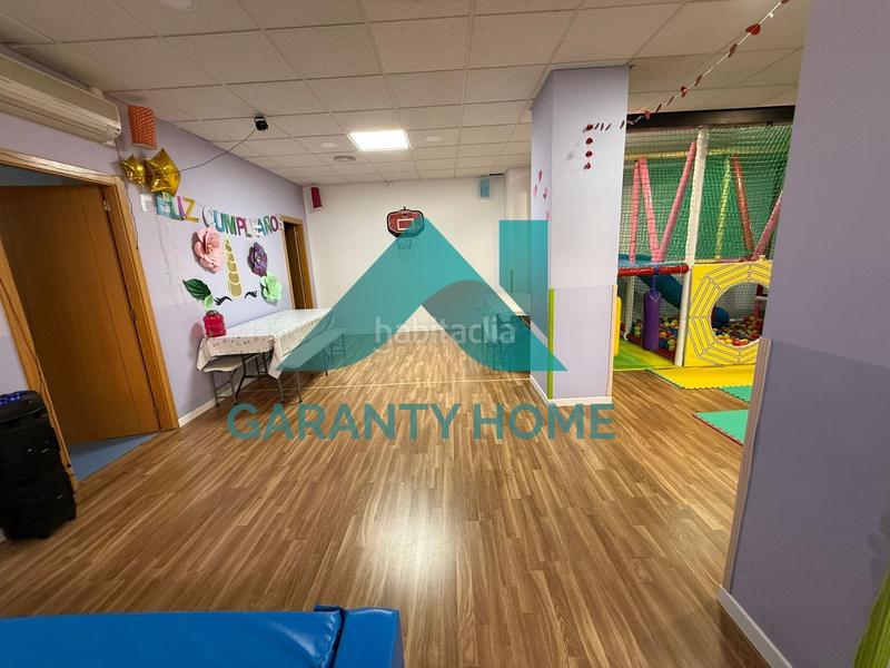 Foto 60e5be0c-89af-46e2-a836-b9bda77e4db6. Lloguer local comercial a Centro Cáceres