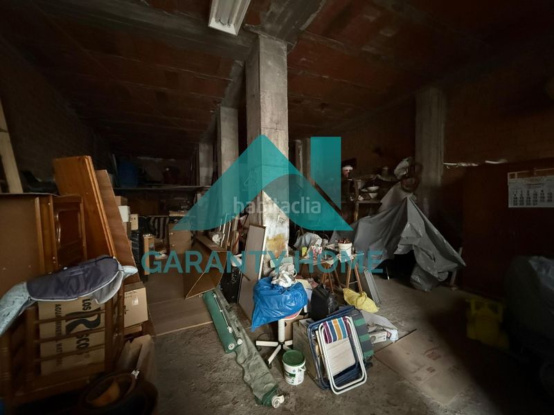 Foto f9cde5c5-7a5b-4b64-acfc-340e6f3884cb. Local comercial a Centro Cáceres