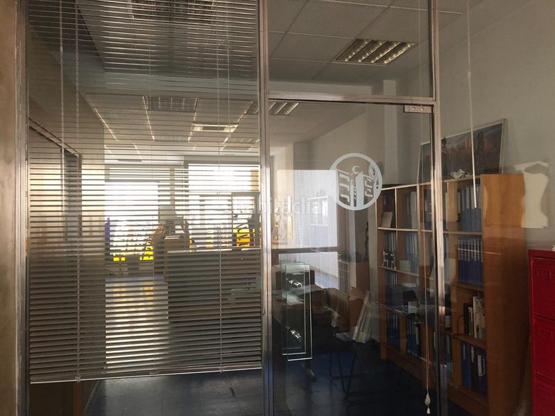 Foto 4ddc362c-2d61-4340-b5ba-bb0d24392a7a. Local comercial a Centro Cáceres