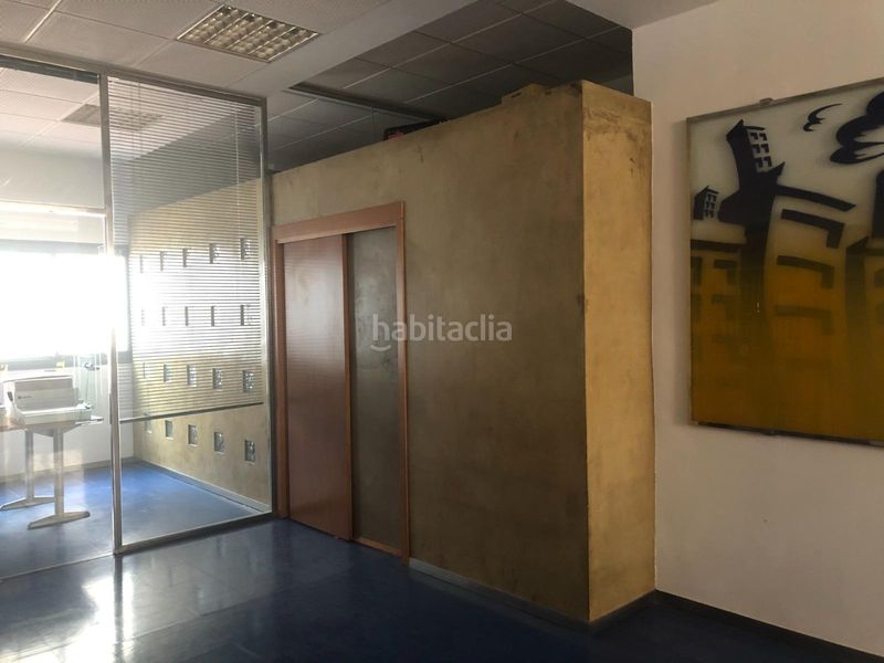 Foto f119b615-7e59-4fb4-8de9-d0a96880005e. Local comercial a Centro Cáceres