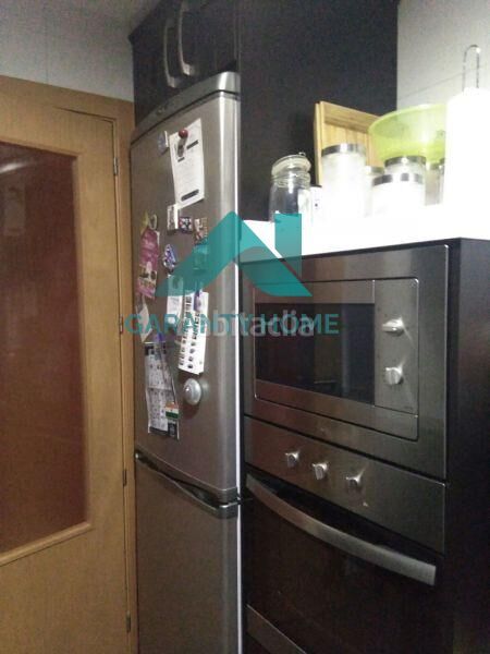 Foto ea9c77ae-523f-4f29-9522-cf92558a2305. Apartament amb calefacció aparcament a Centro Cáceres