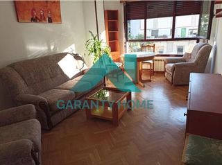 Miete Appartement in Casco Antiguo. Se alquila apartamento luminoso junto a edificio multicines