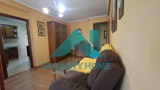 Appartamento in Nuevo Cáceres. Piso en zona cervantes  cáceres!