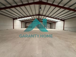 Fabrikhalle in Malpartida de Cáceres. Gran nave industrial en polígono las arenas de malpartida!