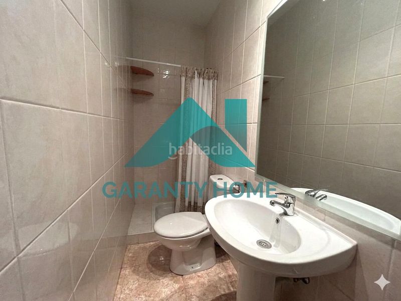 Foto 4c48c649-9e1f-4d73-aa3f-c40cfbcbe840. Casa adossada amb calefacció aparcament a Montesol - Mejostilla Cáceres