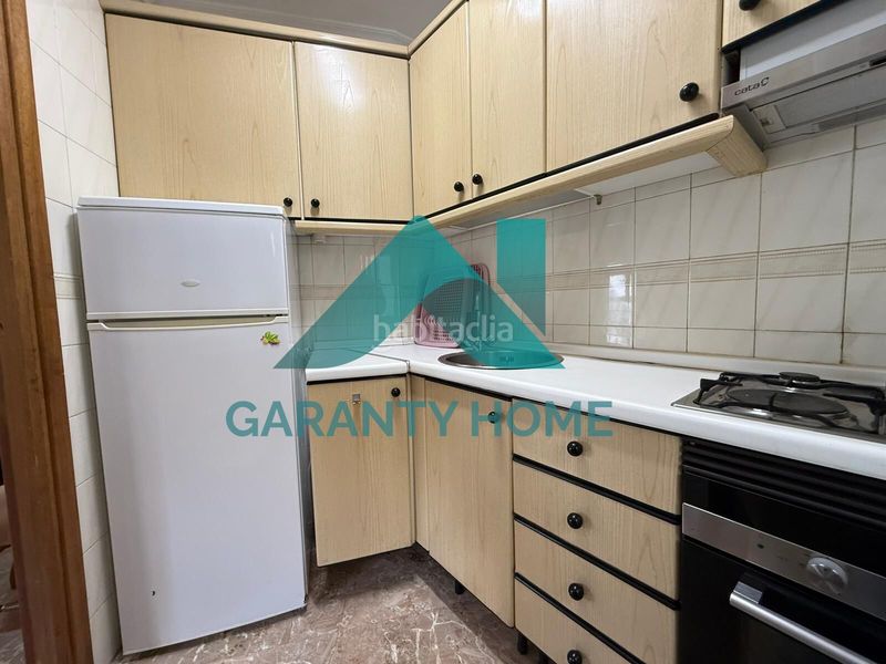 Foto 44e59912-d071-44eb-b899-45fbb194c463. Apartament amb aparcament a Casco Antiguo Cáceres