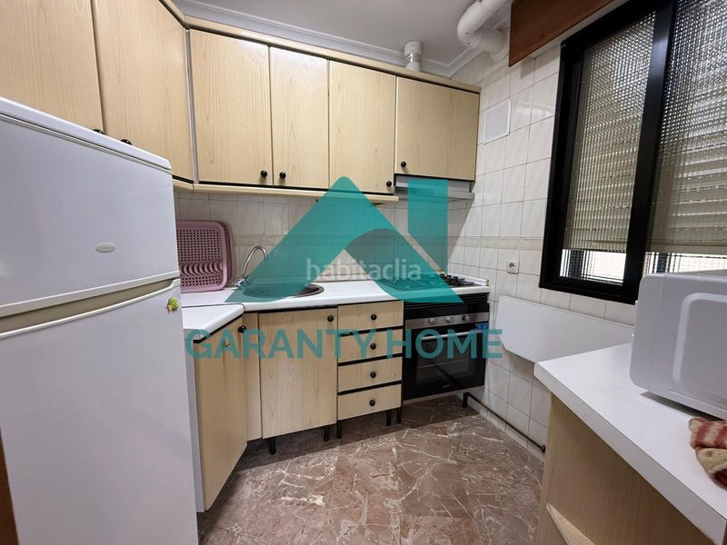 Foto 5397233b-6e3d-4a0d-b756-6d8f6e0fc6c2. Apartament amb aparcament a Casco Antiguo Cáceres