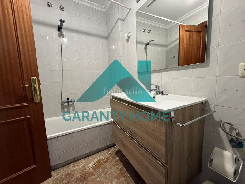 Foto b6409099-63c3-4d46-a32e-49de812ce277. Apartament amb aparcament a Casco Antiguo Cáceres