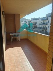 Rent Flat in Centro. Piso seminuevo en alquiler frente al hospital san pedro de alcán