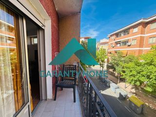 Location Appartement à Casco Antiguo. Piso para estudiantes en zona colón