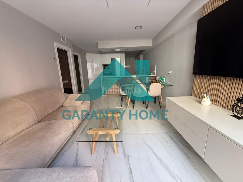 Foto 8664fbd3-89d3-4209-b38c-e3a62ee39c34. Apartament amb calefacció a Centro Cáceres
