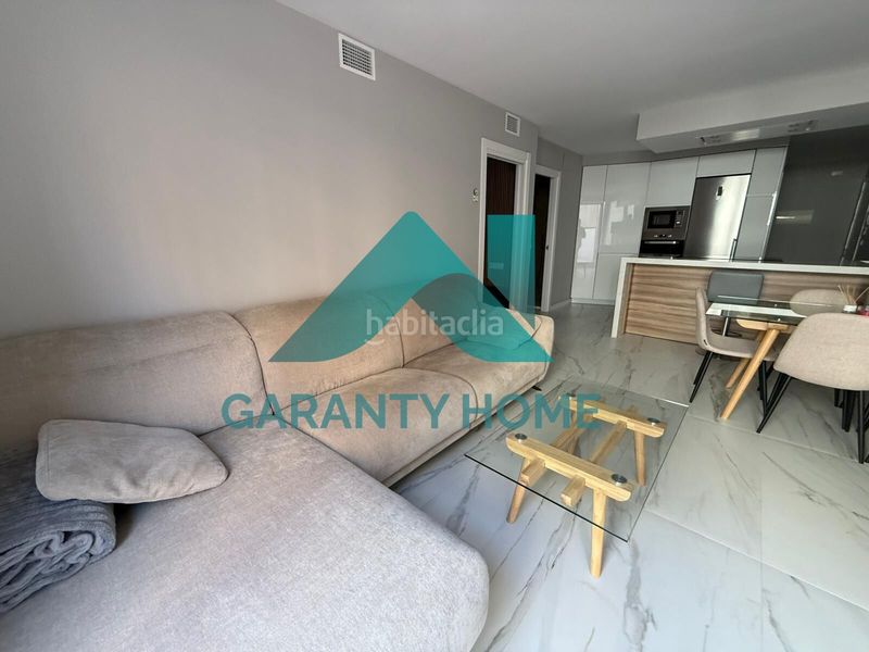Foto 8c979b85-7a7e-4faf-8235-820d6ee56ecc. Apartament amb calefacció a Centro Cáceres