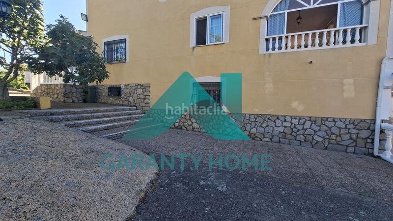 Foto ee5df313-d1e3-4d66-9672-d8d9de7514ce. Xalet amb calefacció aparcament piscina a Malpartida de Cáceres