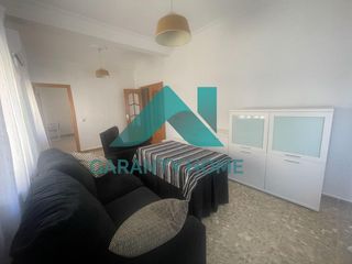 Affitto Appartamento in Casco Antiguo. Piso para estudiantes en zona colón!