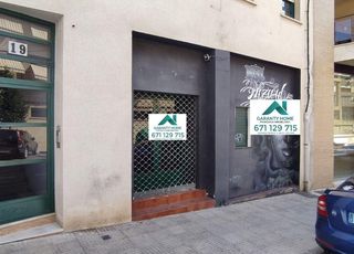 Lloguer Local Comercial a Casco Antiguo. Se alquila local comercial en cáceres zona centro