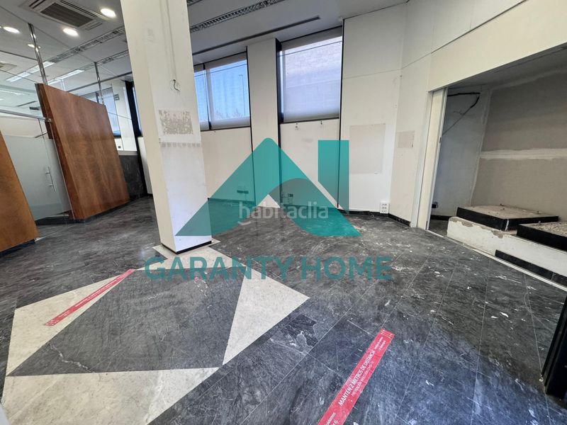 Foto a9235384-635c-41cb-9a99-be7efc080fe5. Local comercial a Centro Cáceres