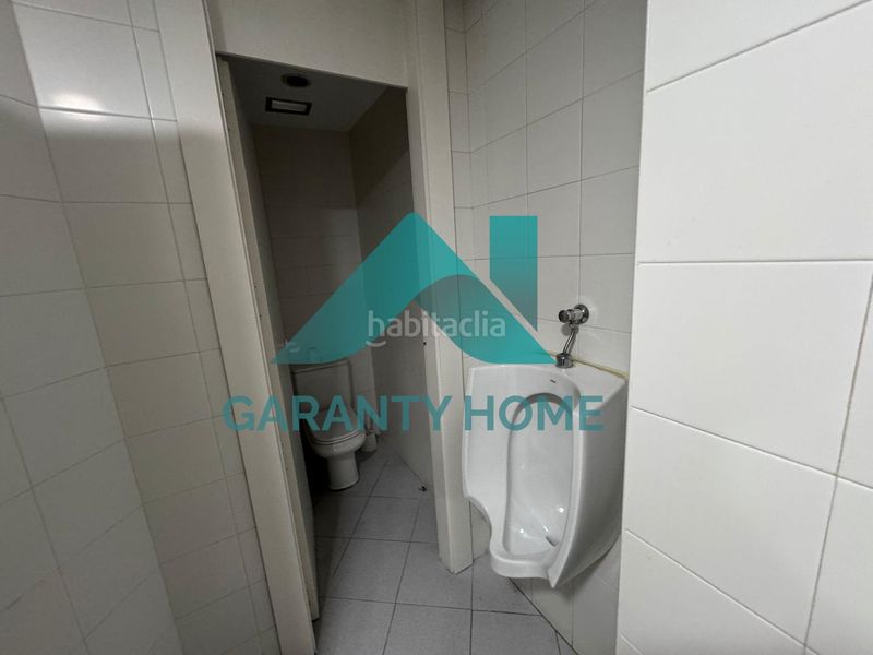 Foto a9b4fa39-38ad-4e75-9f32-9ff8985d1365. Local comercial a Centro Cáceres