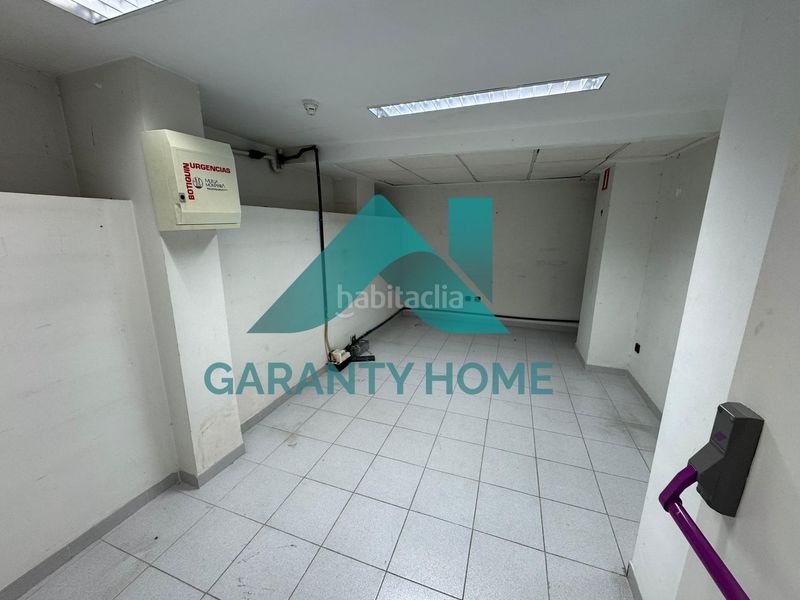 Foto b8b20f69-efe5-4b04-aef3-0d380a13d28c. Local comercial a Centro Cáceres