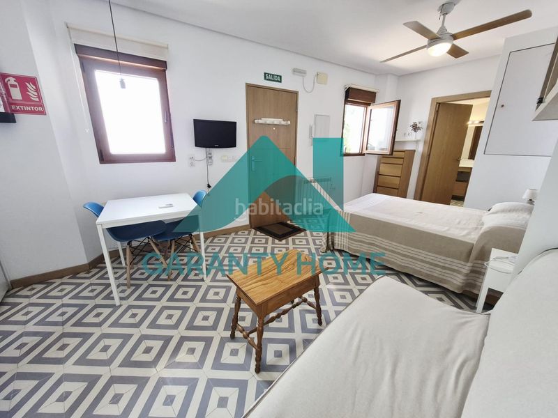 Foto 7dfb04c4-e364-4da7-aaf6-a7ce31f9bbdc. Apartament amb calefacció a Casco Antiguo Cáceres