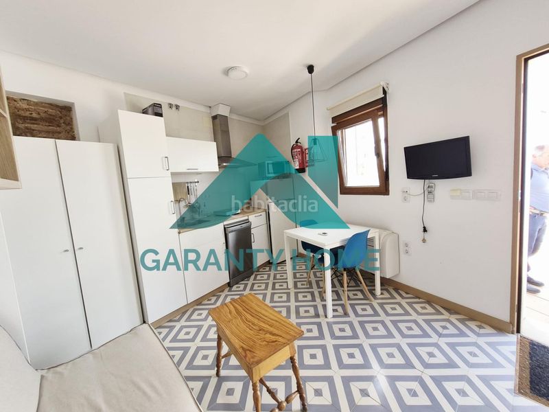 Foto d4f52ddd-0c12-47ab-87e1-020a272ca599. Apartament amb calefacció a Casco Antiguo Cáceres