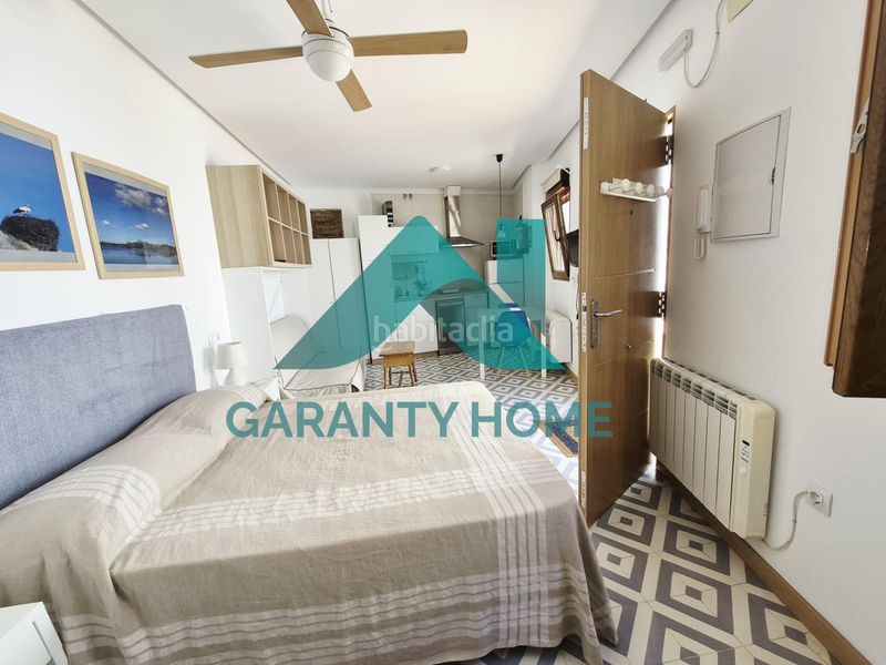 Foto eb83bc97-1430-473d-b66b-5346b03a40cb. Apartament amb calefacció a Casco Antiguo Cáceres