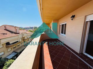 Location Duplex à Ruta de la Plata. Se alquila dúplex en r66 con garaje y terraza!