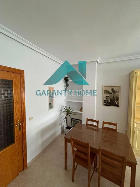 Foto 84707bfe-4ce1-424e-a2b2-378754e9b7e5. Apartament amb aparcament a Casco Antiguo Cáceres