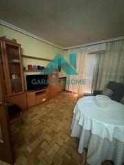 Location Appartement à Centro. Se alquila piso para estudiantes en pleno centro con calefacción