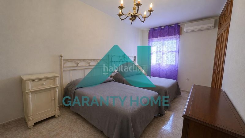 Foto 5e4409fd-8407-4443-85e6-0297b03257fb. Casa adossada amb calefacció a Torrequemada