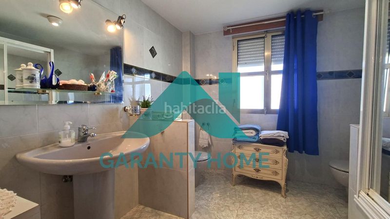 Foto b07bcdb4-4eeb-48b2-9a3c-585e39657300. Casa adossada amb calefacció a Torrequemada