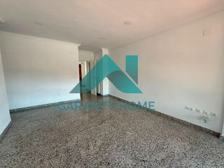 Location Appartement à Centro. Piso en alquiler en zona cánovas sin amueblar!