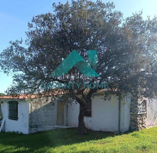 Foto b9586c68-3493-4854-9232-96e0351cb95e. Casa a Estación Arroyo Malpartida Cáceres