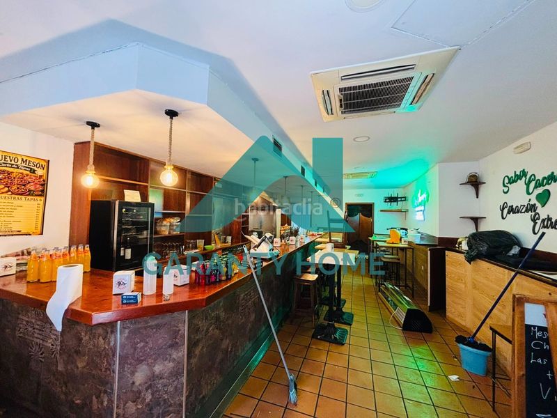 Foto 287b72c4-0ba3-4e43-a3e8-2b6158277546. Alquiler local comercial se alquila bar en zona cánovas! en Cáceres