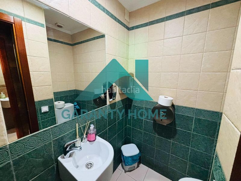 Foto 5b39437c-22aa-436d-9d2a-d9f0bf096268. Alquiler local comercial se alquila bar en zona cánovas! en Cáceres