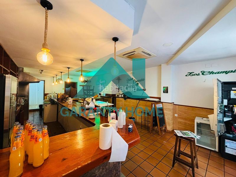 Foto d9d726da-21d6-4762-8895-b64e1fad03bb. Alquiler local comercial se alquila bar en zona cánovas! en Cáceres