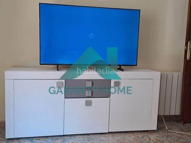 Foto 2e5684d0-419a-4723-8407-5324fda0ff3b. Rent flat with heating in Centro Cáceres