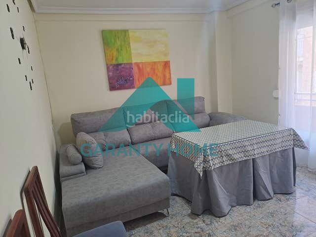 Foto ca94f1f1-6991-4afa-be4c-3c06172eefae. Rent flat with heating in Centro Cáceres