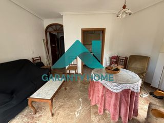Rent Apartment in Casco Antiguo. Apartamento amueblado en alquiler en zona plaza de toros con gar