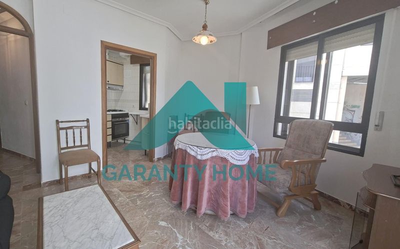 Foto 8c40cbc1-bafb-4bd3-aa1f-ac63c3536e19. Alquiler apartamento  amueblado en alquiler en zona plaza de toros con garaje! en Cáceres