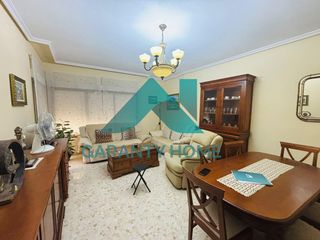 Miete Etagenwohnung in Ruta de la Plata. Se alquila piso en zona eroski  cáceres